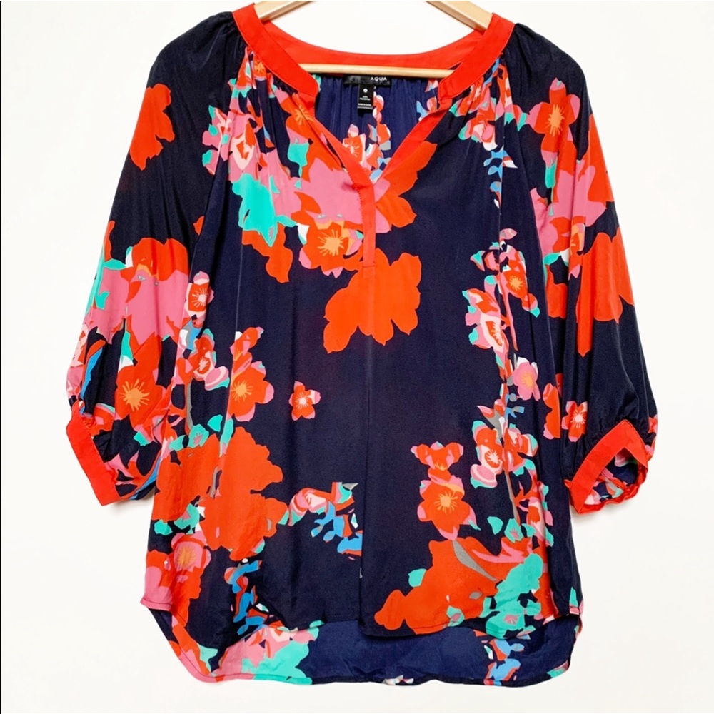 AQUA Bloomingdale’s Vibrant Floral Blouse Size M